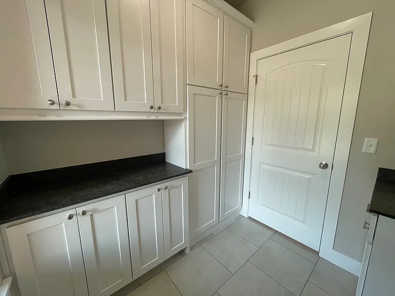 18 Olmsted Cir — Photo 12