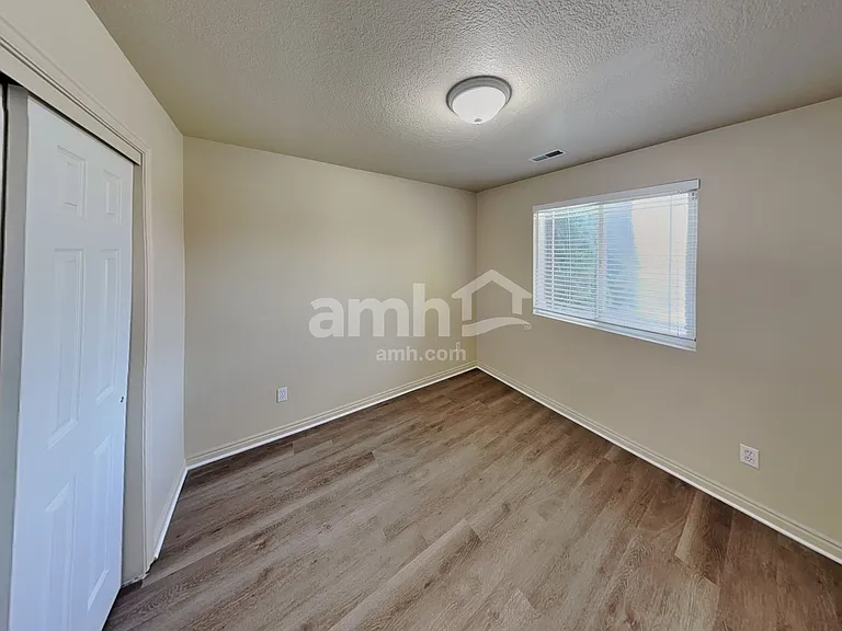 420 N Madison Ave — Photo 13