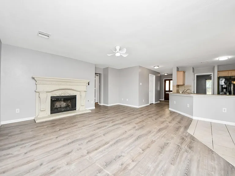14707 Country Rose Ln — Photo 10