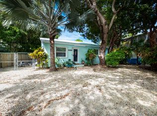 153 Apache St, Plantation Key, FL 33036