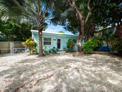 153 Apache St, Plantation Key, FL, 33036