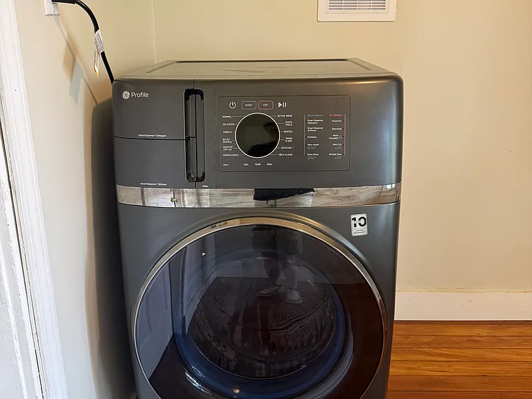 Laundry/Bonus Room