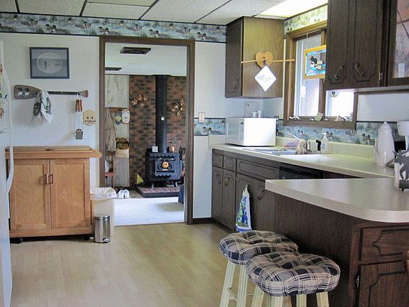 2nd image of 3724 N Saint Martins Point