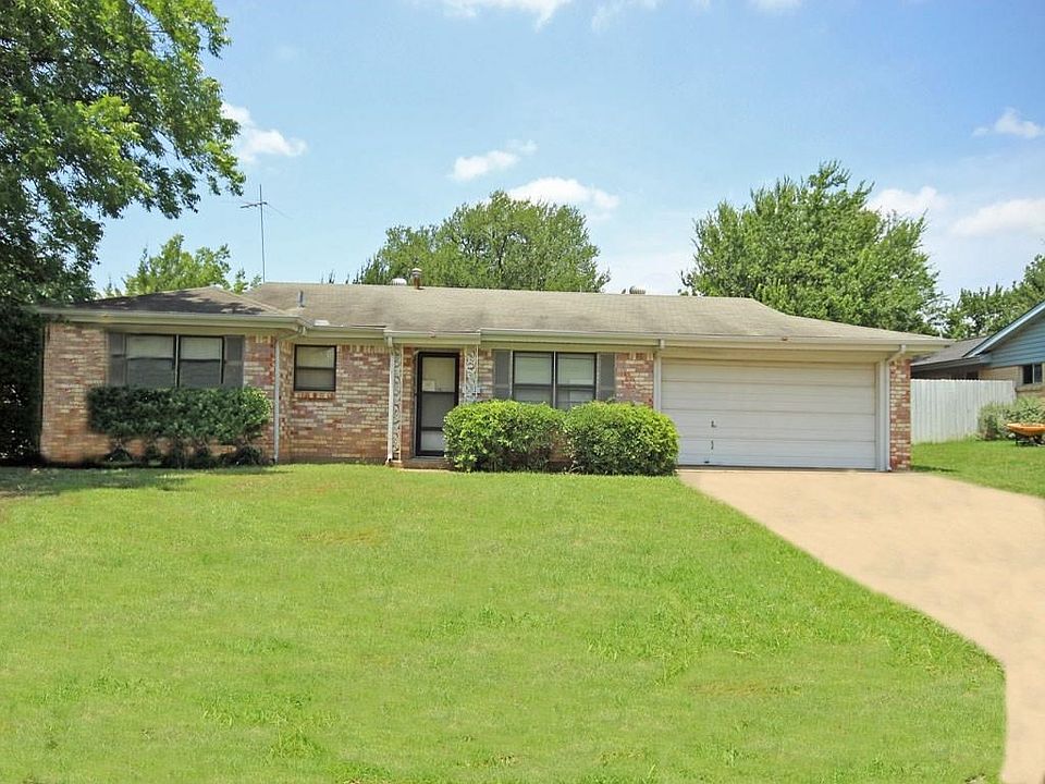 1st image of 812 Royce Dr