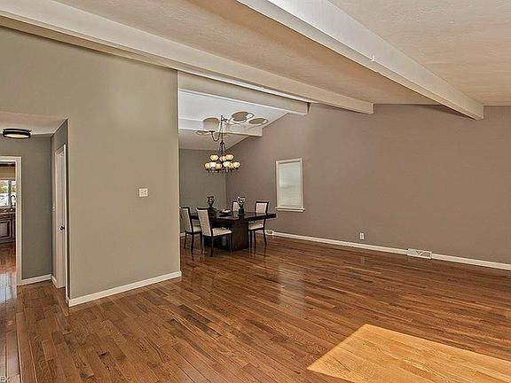 4th image of 23245 Fairmount Blvd