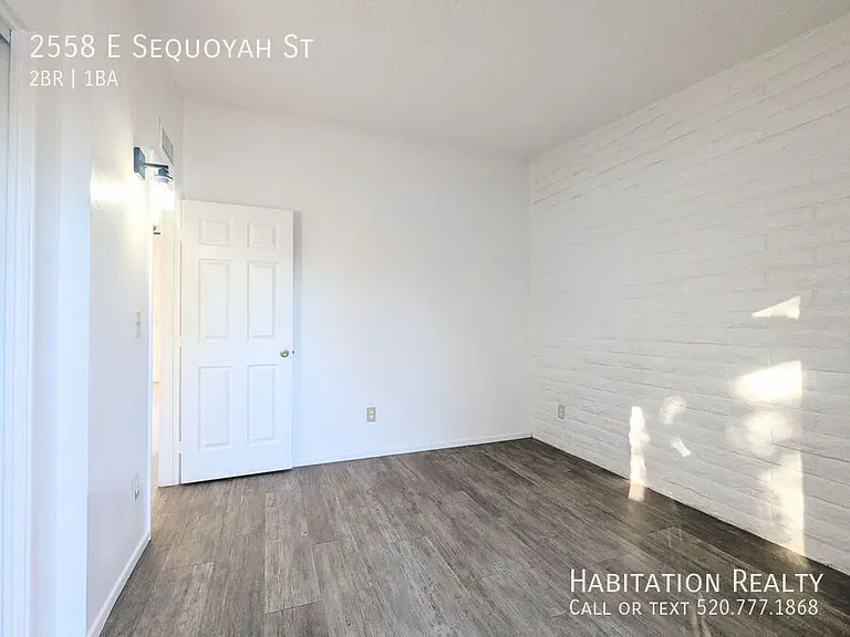 2558 E Sequoyah St — Photo 6