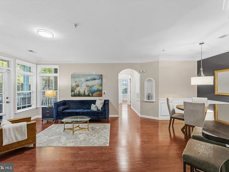 503 Sunset View Ter SE #101 — Photo 2