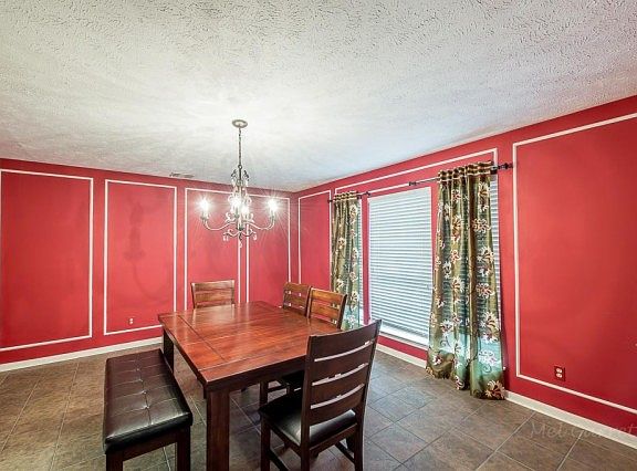 5th image of 15943 Knolls Lodge Dr