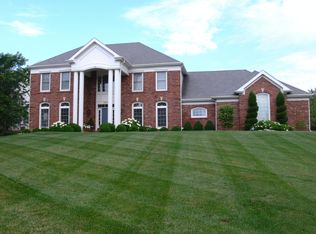 2027 Brook Hill Ct, Chesterfield, MO 63017