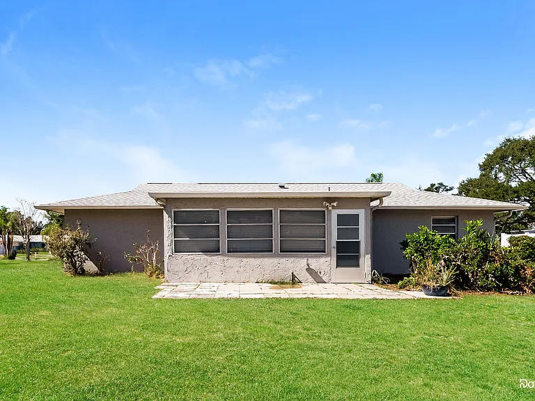 7307 Uranus Dr — Photo 17
