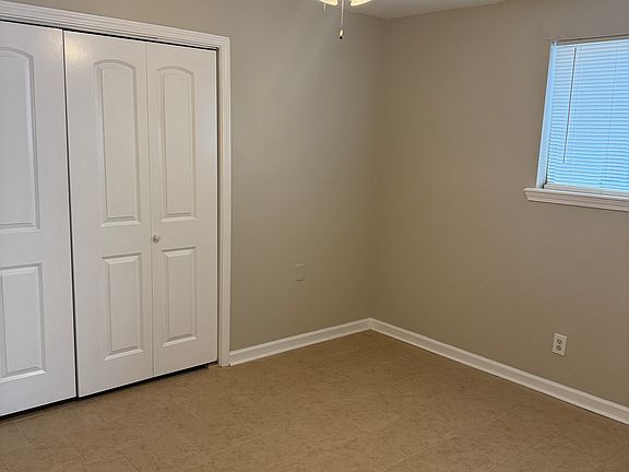 4th image of 7920 Dorsett Dr #1