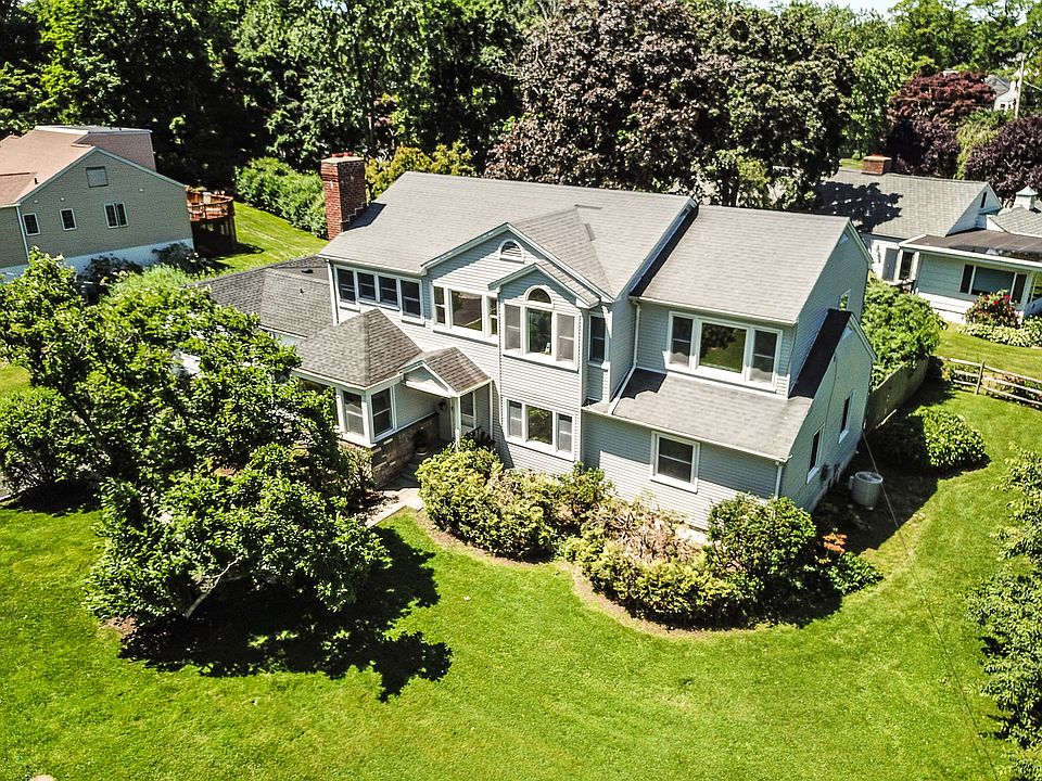 1st image of 305 Claflin Ave
