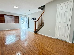 305B Tysens Ln Floor 2, Staten Island, NY 10306