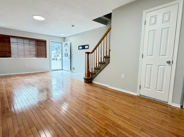 305B Tysens Ln, Staten Island, NY