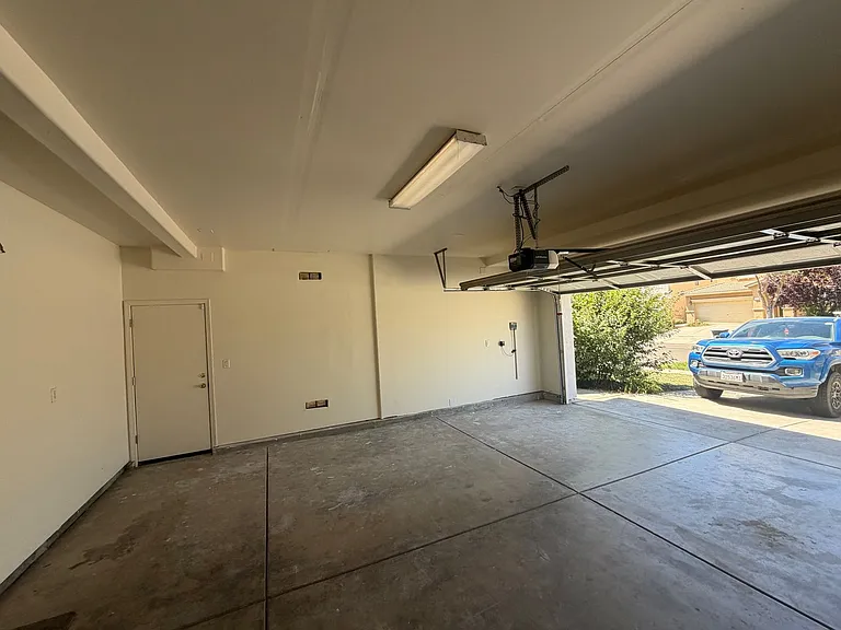 702 Chandon Dr — Photo 22