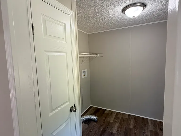 109 Corn Rd — Photo 12