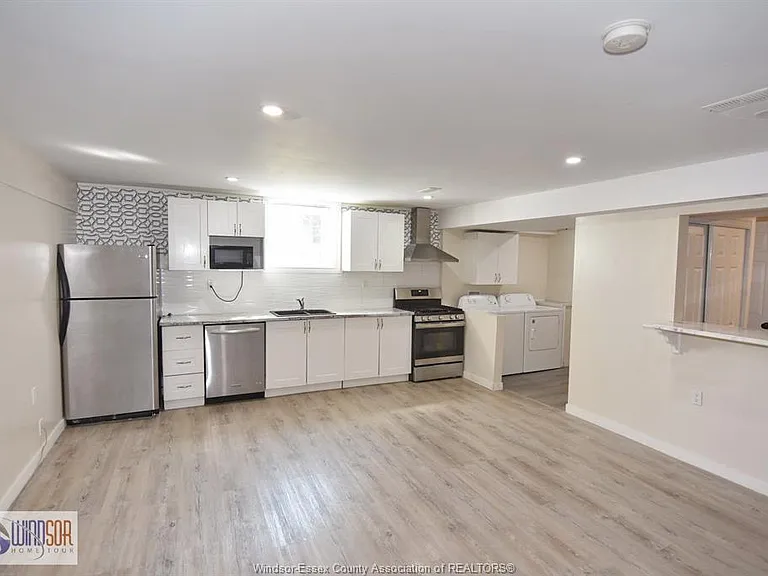 600 Cousineau Rd #LOWER — Photo 18