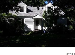 156 W Cheltenham Rd, Syracuse, NY 13205