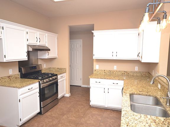 2nd image of 1205 Highland Dr