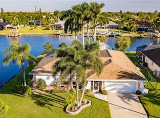 901 SE 43rd Ter, Cape Coral, FL 33904
