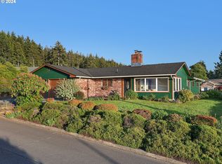 2133 Cedar St, Seaside, OR 97138