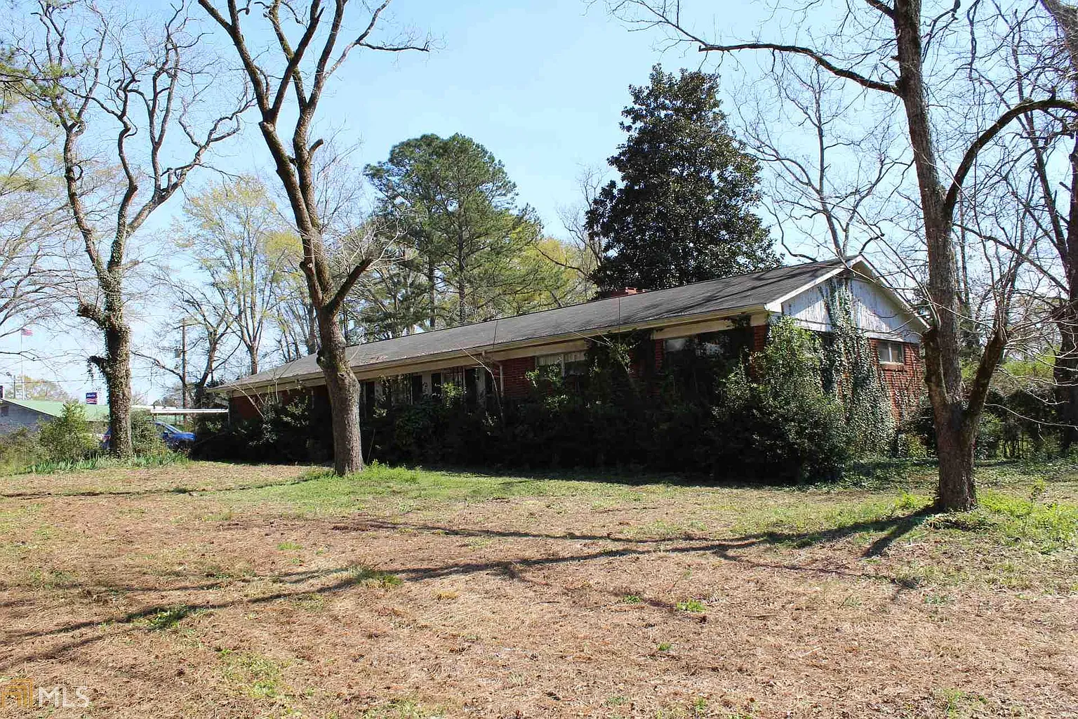 111 Butts Mill Rd photo 1