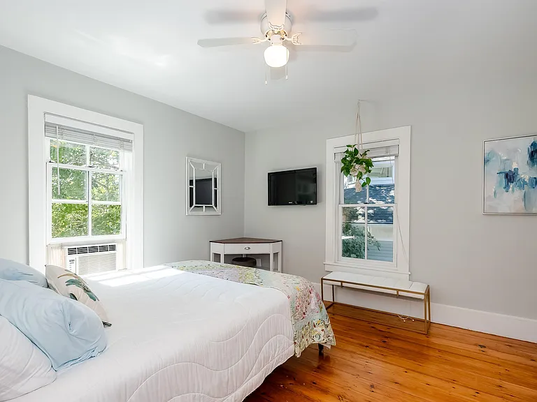 46 Dennett St — Photo 23