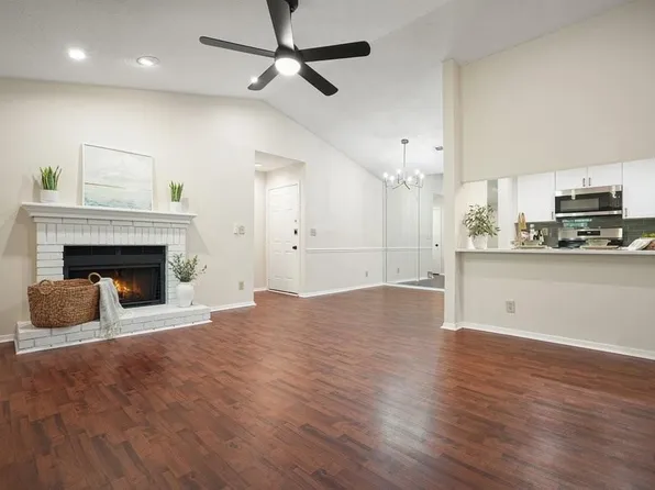 1516 Tuxworth Cir, Decatur, GA 30033