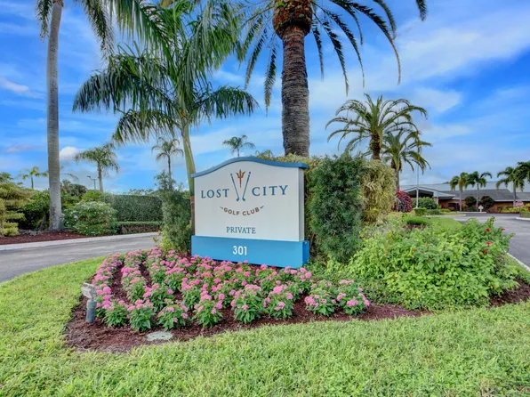 377 S Country Club Drive, Atlantis, FL 33462
