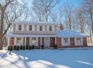 W224N7581 Wooded Hills Dr, Lisbon, WI