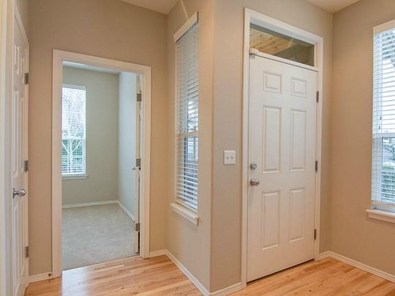 View of the office room as you enter from the main door