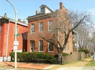 2356 S 10th St, Saint Louis, MO 63104