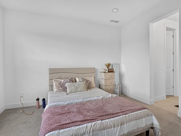5868 Santa Cruz Point — Photo 51