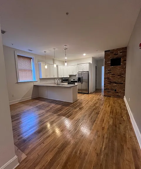 686 Main St #D — Photo 1