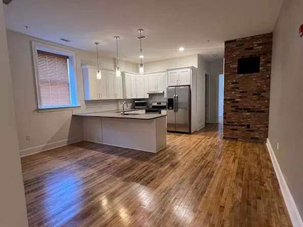 686 Main St APT D, Buffalo, NY 14202