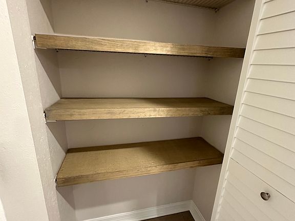 4th image of 325 Danube Ave #105
