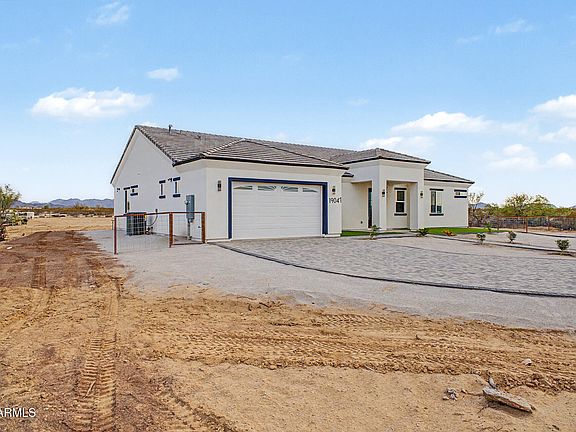 5th image of 19047 W GRAND CANYON Drive