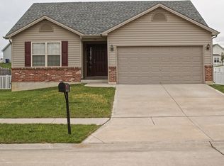 149 Marble Crossing Dr, Wentzville, MO 63385