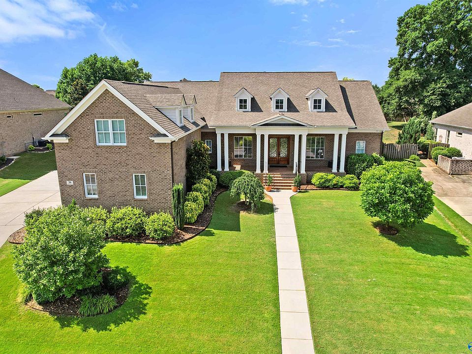 1st image of 36 Lake Forest Blvd SW