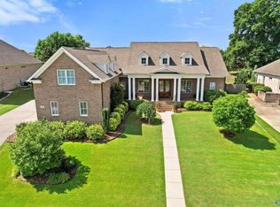 36 Lake Forest Blvd SW, Huntsville, AL 35824