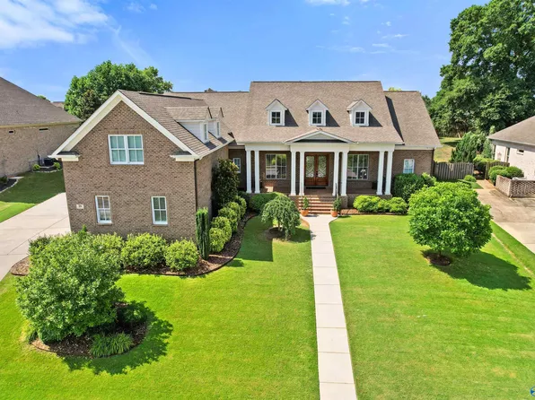 36 Lake Forest Blvd SW, Huntsville, AL 35824