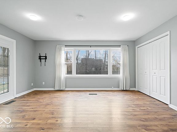 4th image of 1313 Oakwood Trl