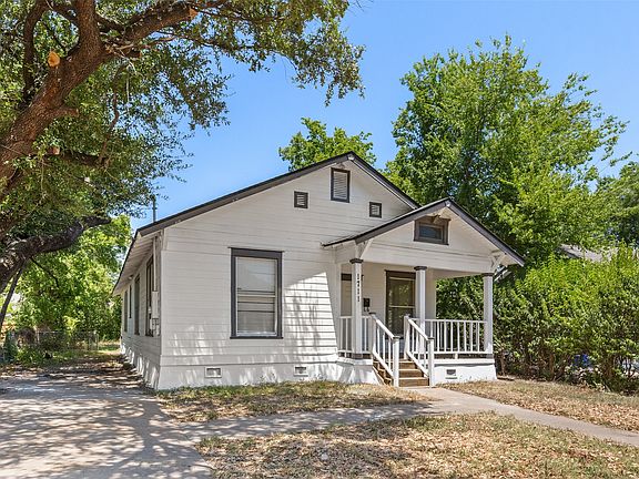 2nd image of 1711 Wood Ave