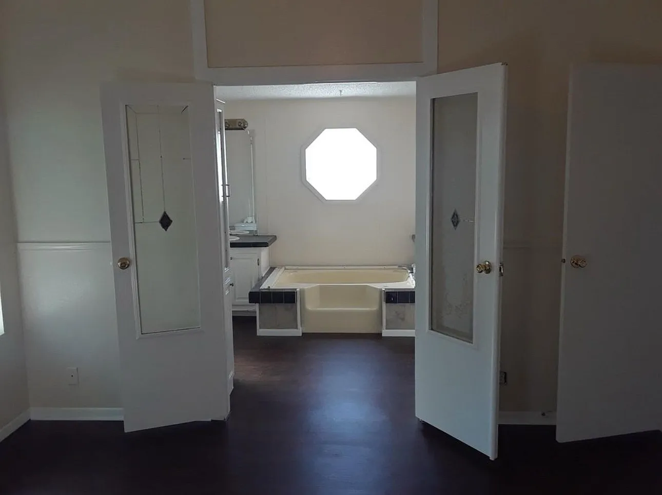 4 bed, 2077 sqft, $1,750 — Photo 3