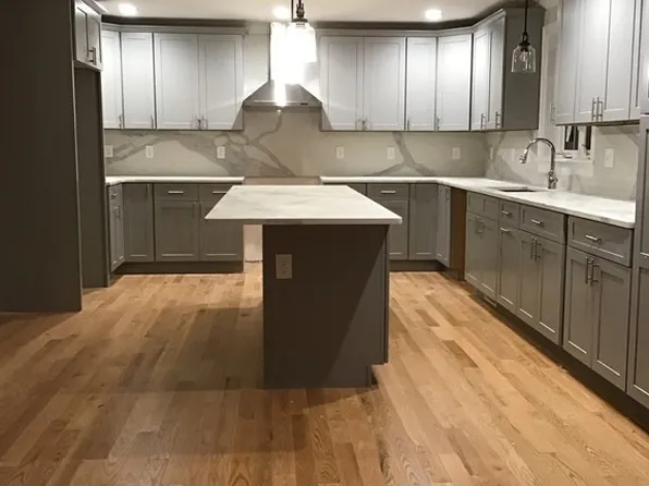 1 Willowbrook Ln, Worcester, MA 01609