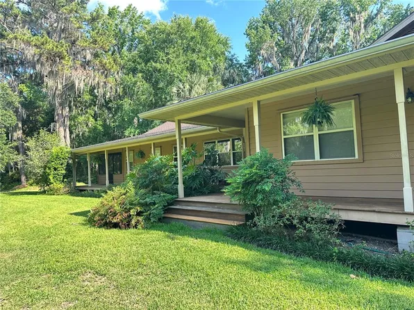 6736 NW 210th St, Micanopy, FL 32667