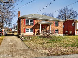 6913 Norlynn Dr, Louisville, KY 40228