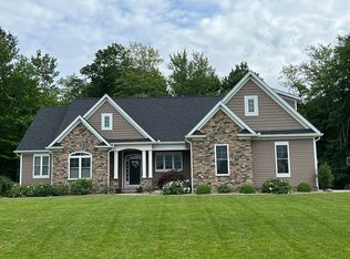 497 Woodsend Dr, Salem, OH