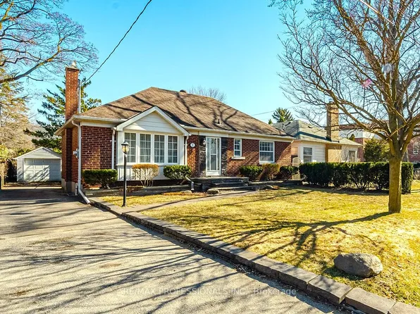 1 Loyalist Rd, Toronto, ON M9A 3P2