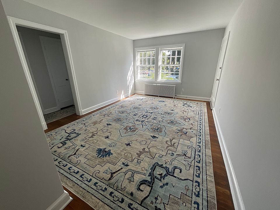 1st image of 304 S Maple Ave APT 9